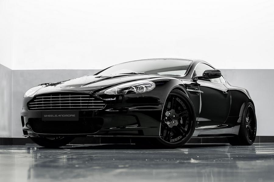  Aston Martin DBS Carbon Edition by Wheelsandmore 2012 года  (фото 1 из 14)